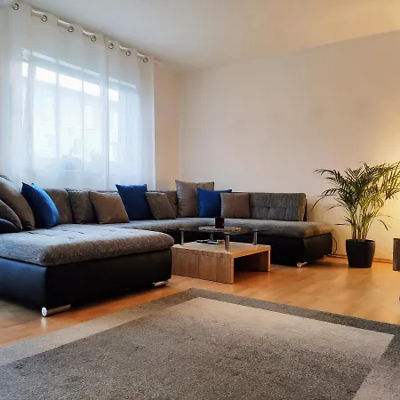 Stadtwohnung 2-zimmer 3 Schlafplatze Mannheim